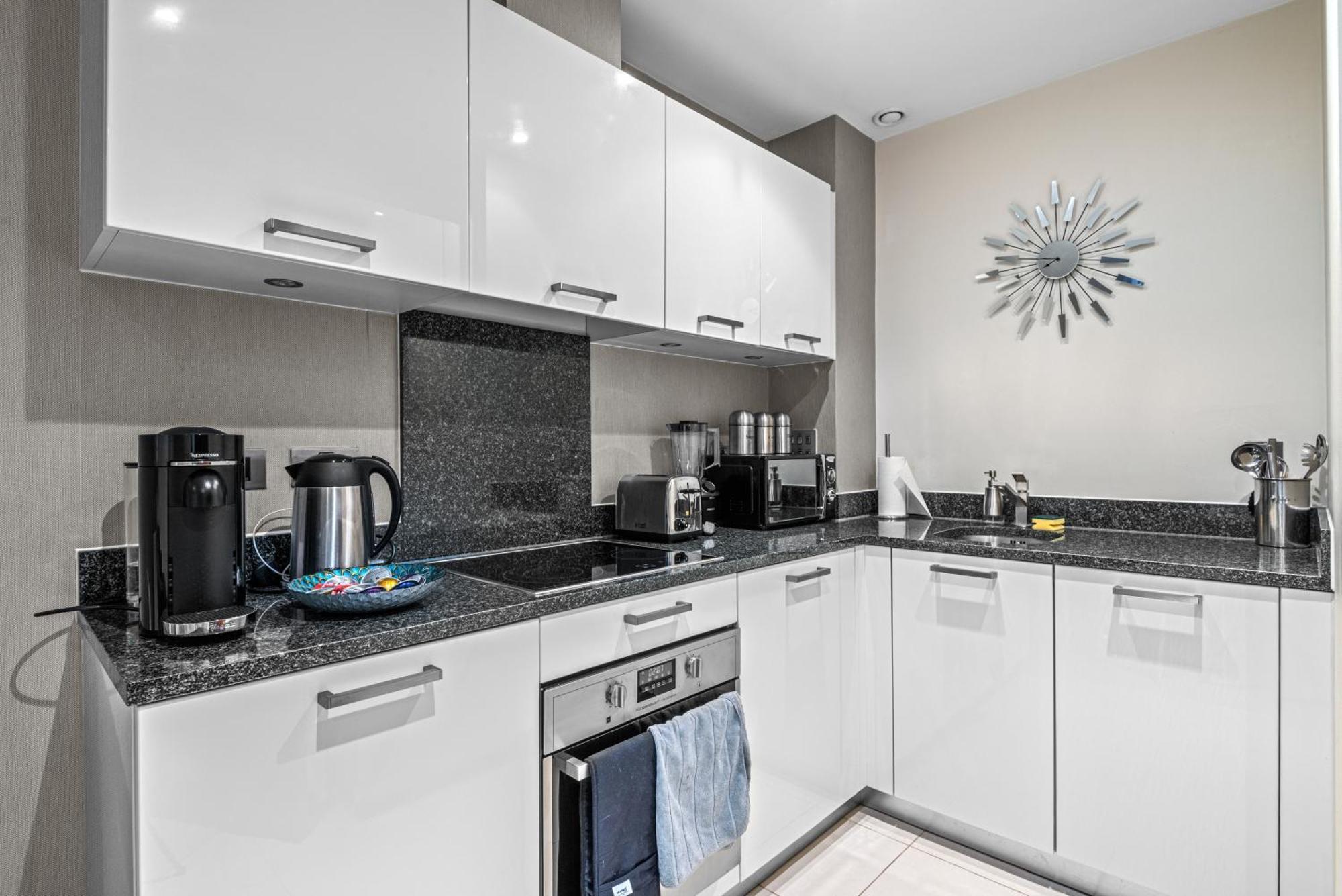 Londwell, Chelsea Living, Central Flat With Balcony Лондон Екстер'єр фото